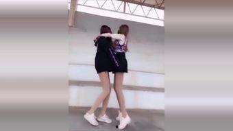 我抱着丝袜姐姐的屁股,一场温馨的拥抱之旅